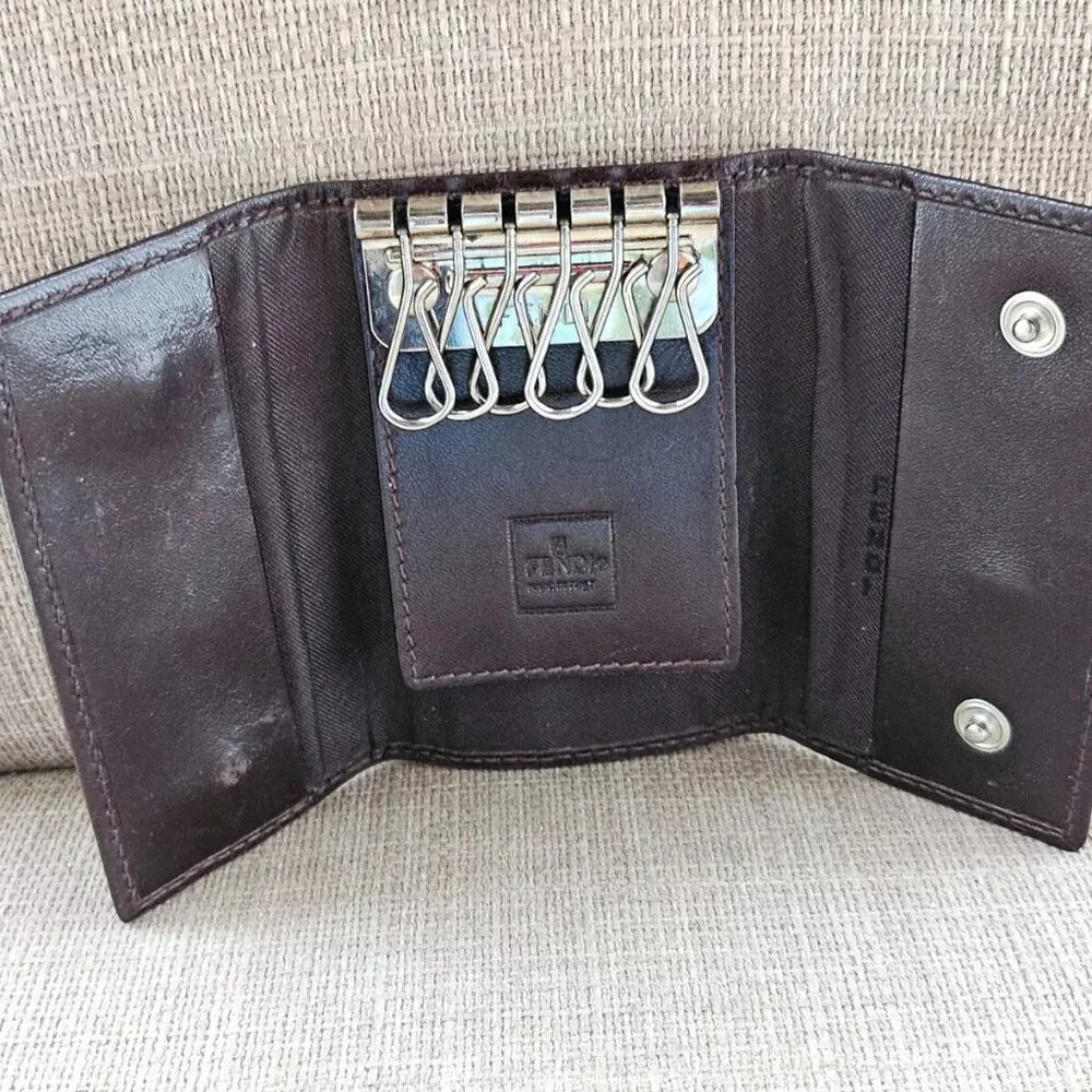 FENDI Keychain Brown Leather 6 Rings Keys Holder Keys Fob Bag Made in Italy